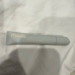 Rhode Peptide Lip Treatment